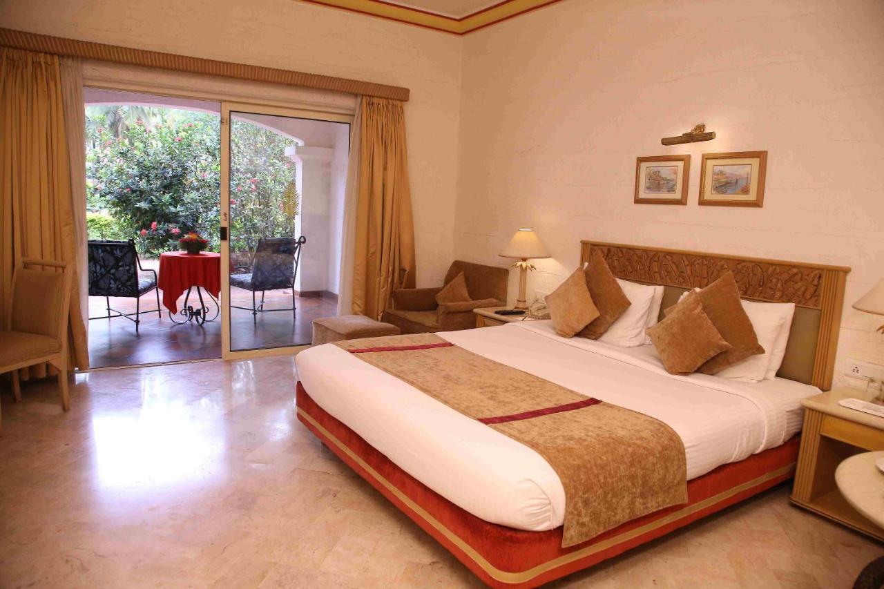 Golden Palms hotel y Spa Bangalore Chik Bānavar Exterior foto